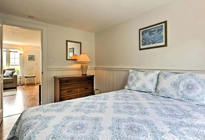 Modern Cape Cod Cottage: Walk To Craigville Beach