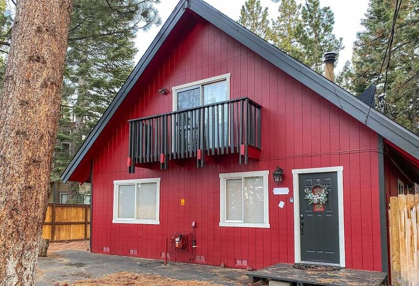 South Lake Tahoe Cabin ~ 7 Mi To Ski Resort!