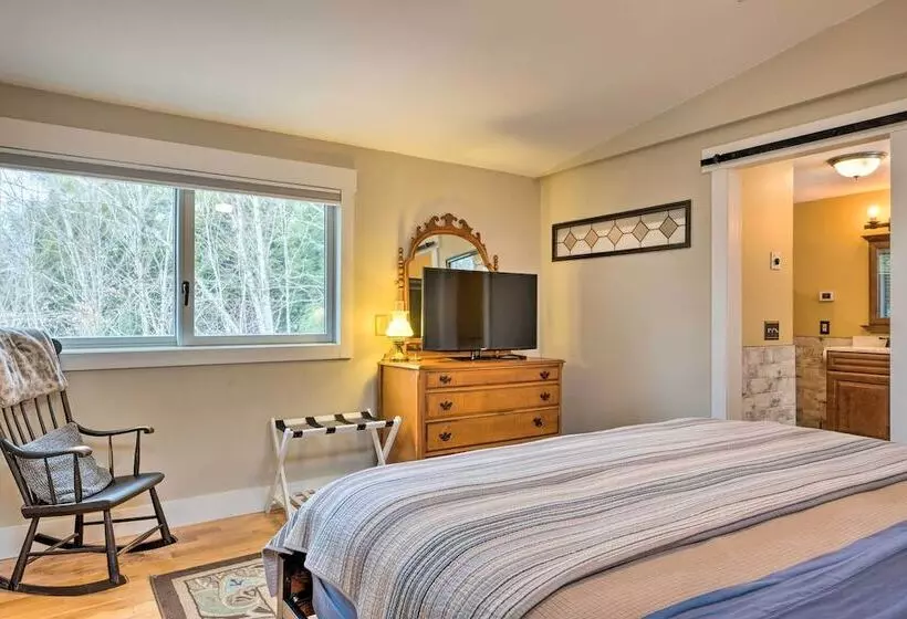 Cozy Home W/ Sauna: Mins To Stowe Mountain Resort