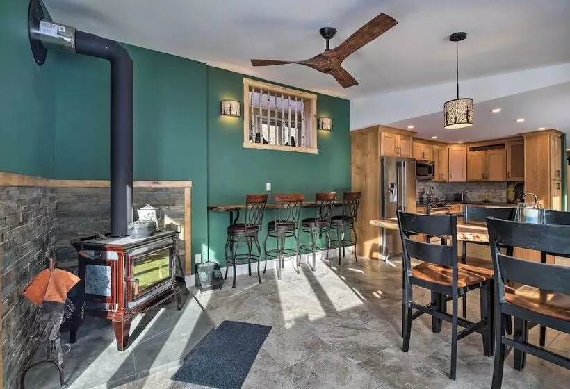 Cozy Home W/ Sauna: Mins To Stowe Mountain Resort