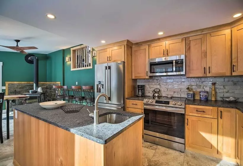 Cozy Home W/ Sauna: Mins To Stowe Mountain Resort