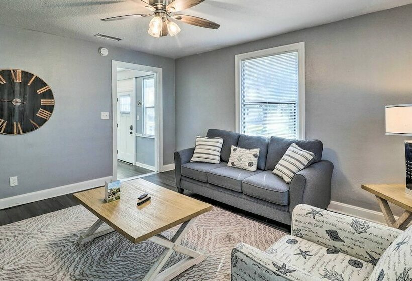 Cozy Jacksonville Home Near St Johns River!