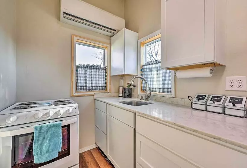 Cozy Rogers Home W/ Patio, Near Downtown!