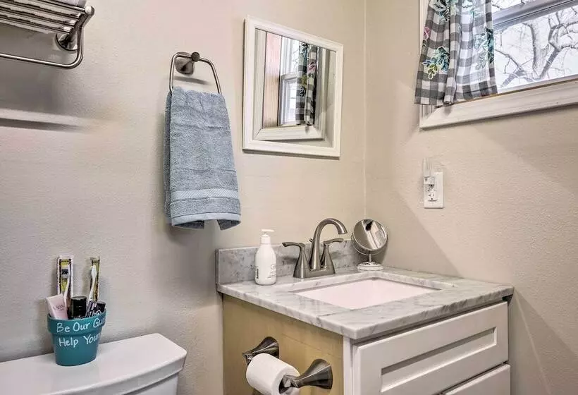 Cozy Rogers Home W/ Patio, Near Downtown!