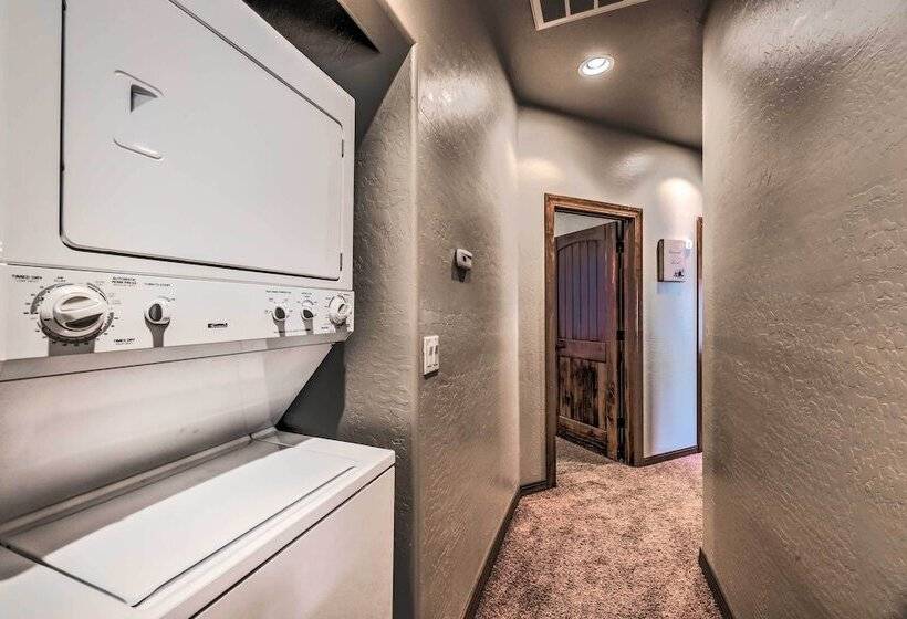 Mountainside Ruidoso Home W/ Hot Tub, Deck & Grill