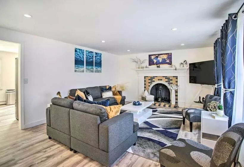Family Friendly Cape Cod Home: 2 Mi To Coast!