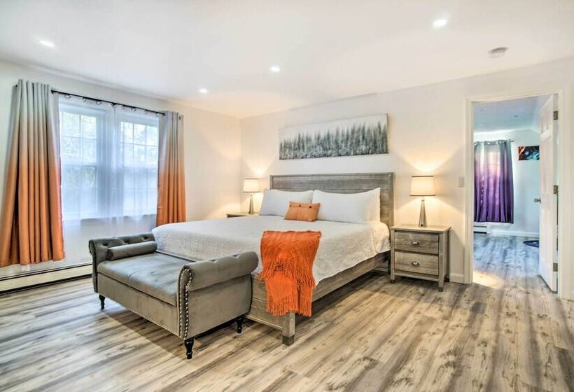 Family Friendly Cape Cod Home: 2 Mi To Coast!