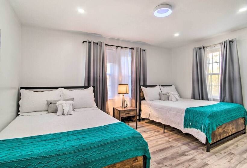 Family Friendly Cape Cod Home: 2 Mi To Coast!