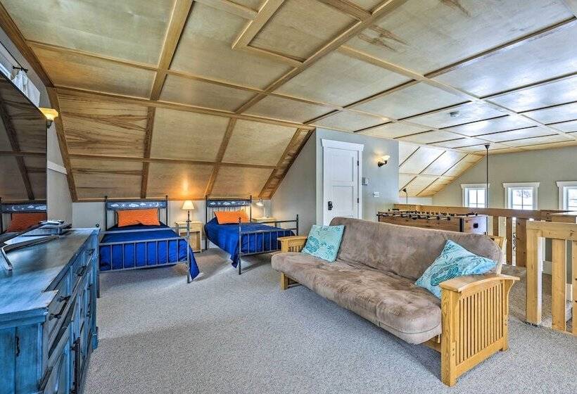 Granby Home: Stunning Mountain & Lake Views!