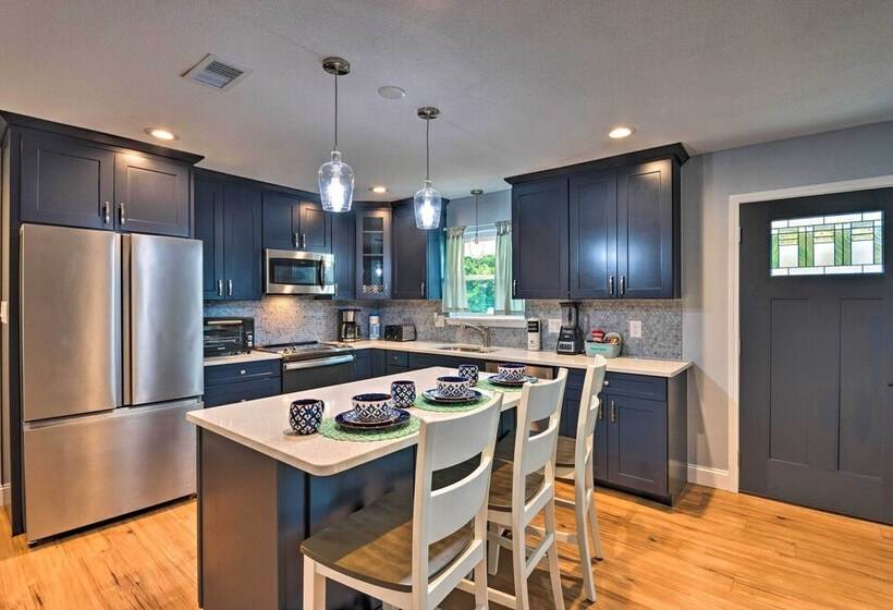 Gulf Breeze Home W/ Pool, Grill & Fire Pit