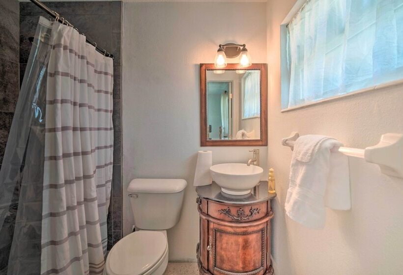 Inverness House W/ Boat Launch + Home Gym!