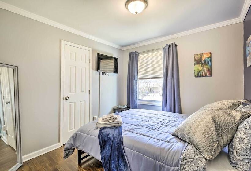 Inviting Atlanta Vacation Rental W/ Fire Pit!