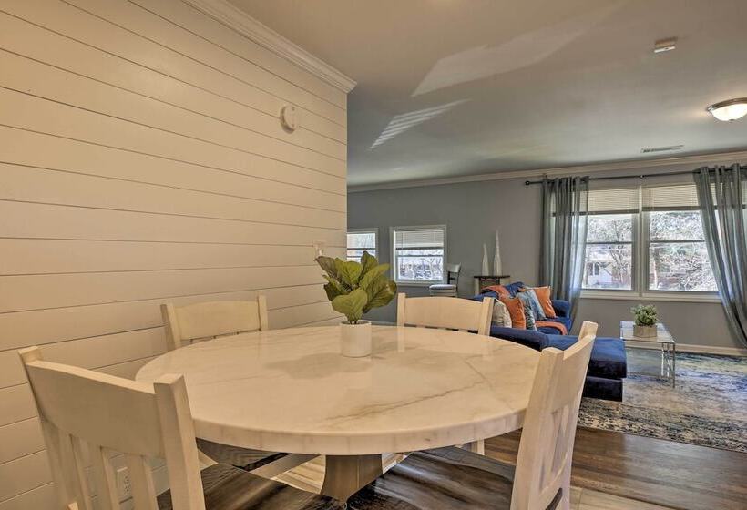 Inviting Atlanta Vacation Rental W/ Fire Pit!