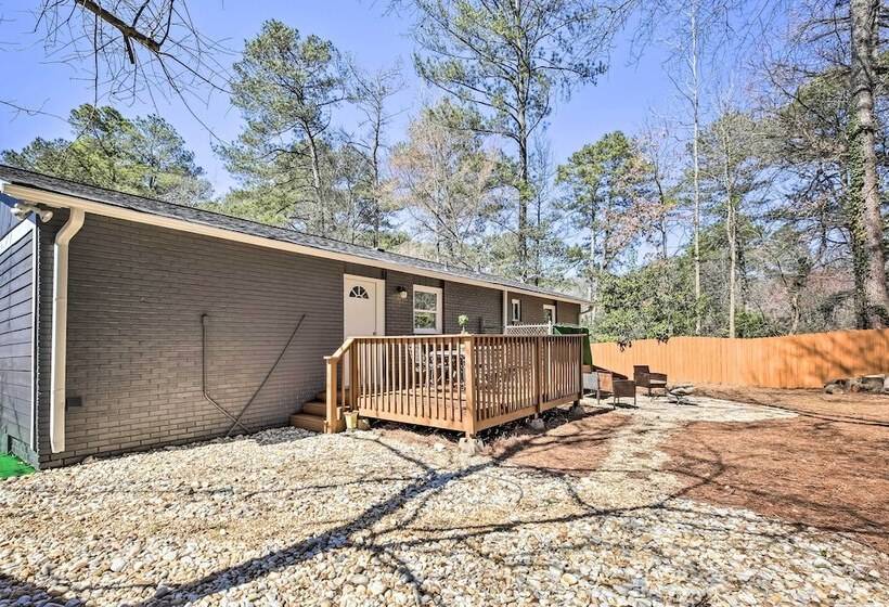 Inviting Atlanta Vacation Rental W/ Fire Pit!