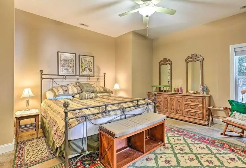 Lakefront House W/ Game Room, Deck & Views!
