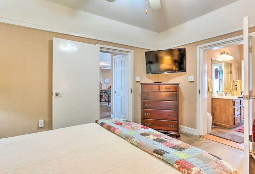 Lakefront House W/ Game Room, Deck & Views!