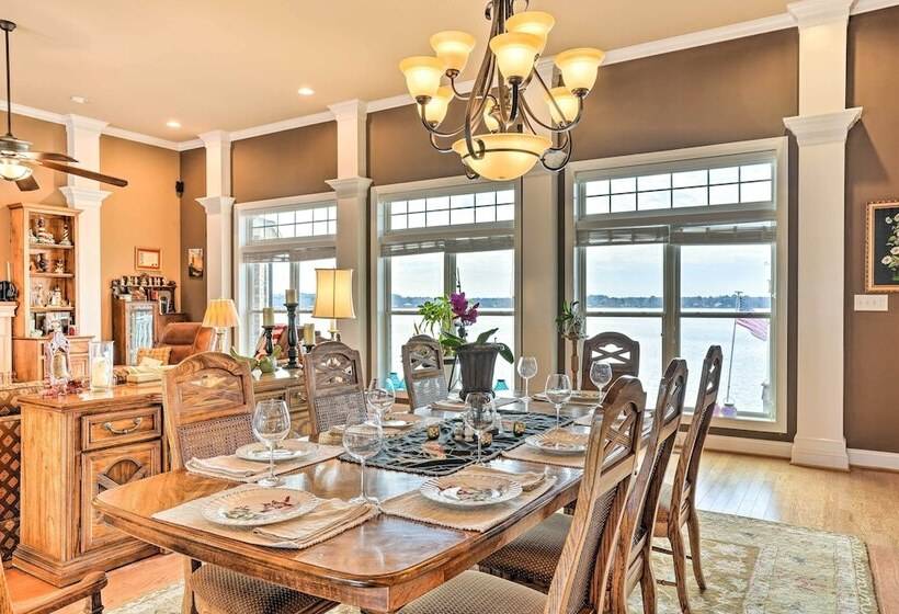 Lakefront House W/ Game Room, Deck & Views!