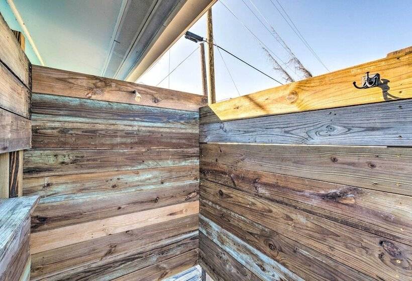 Little Gasparilla Home: Walk To Beaches!