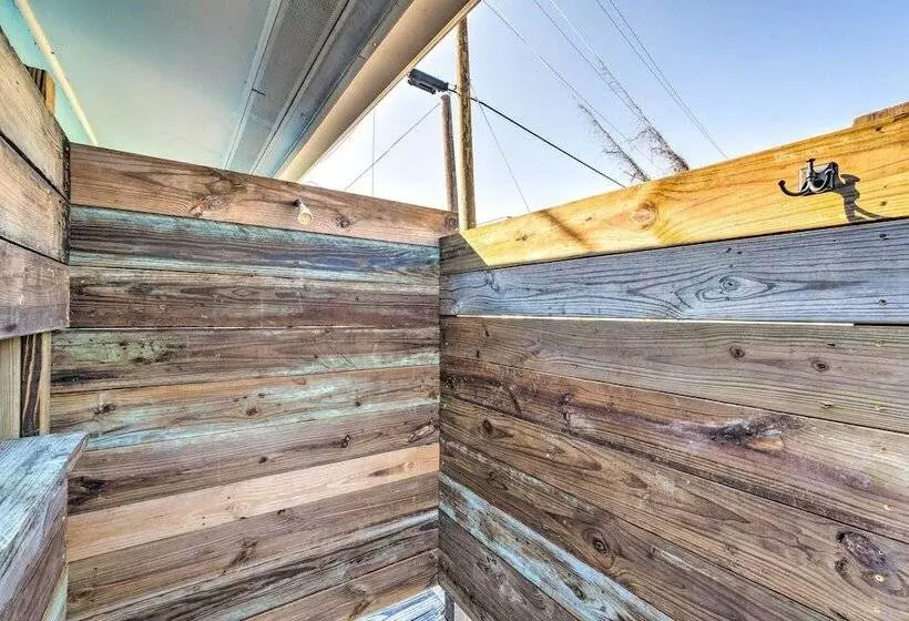 Little Gasparilla Home: Walk To Beaches!