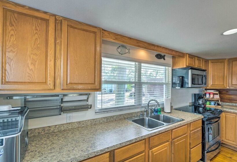 Little Gasparilla Home: Walk To Beaches!