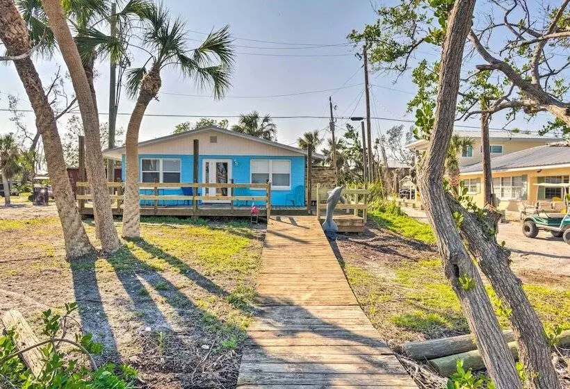 Little Gasparilla Home: Walk To Beaches!
