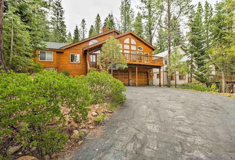 Hot Tub Access, Near Skiing: Tahoe Donner Cabin