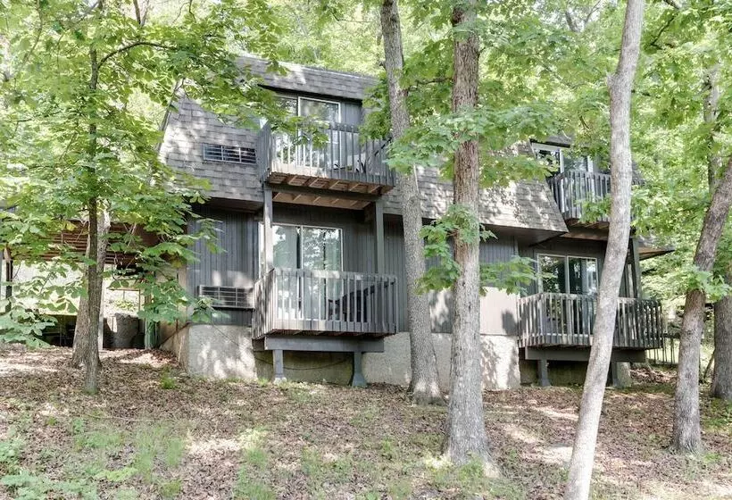 Osage Beach Home W/ Lake Views: Pets Welcome!