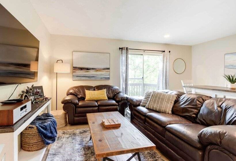 Osage Beach Home W/ Lake Views: Pets Welcome!