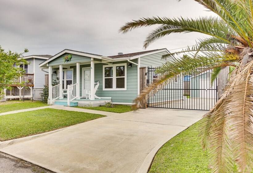 Pet Friendly Galveston Cottage < 1 Mi To Beach!