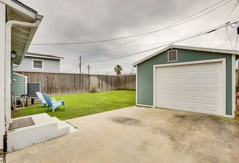 Pet Friendly Galveston Cottage < 1 Mi To Beach!