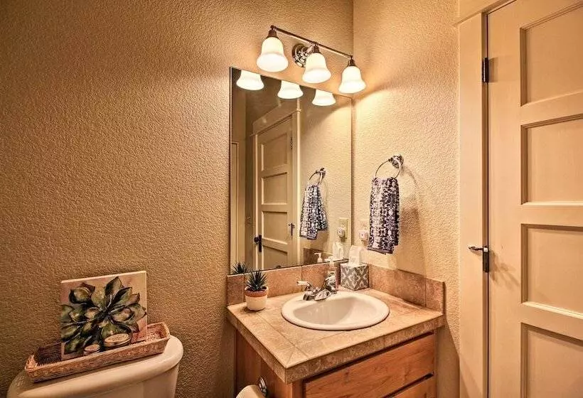 Redmond House W/ Community Amenities Access