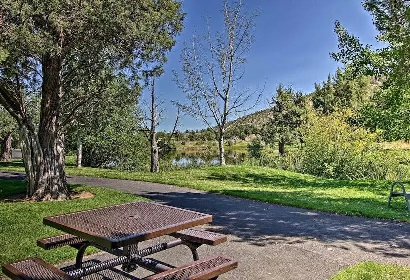 Redmond House W/ Community Amenities Access