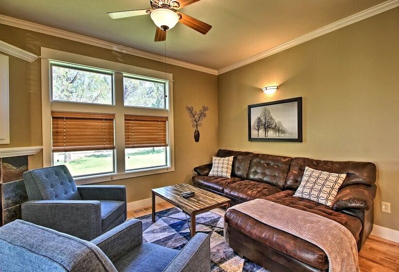 Redmond House W/ Community Amenities Access