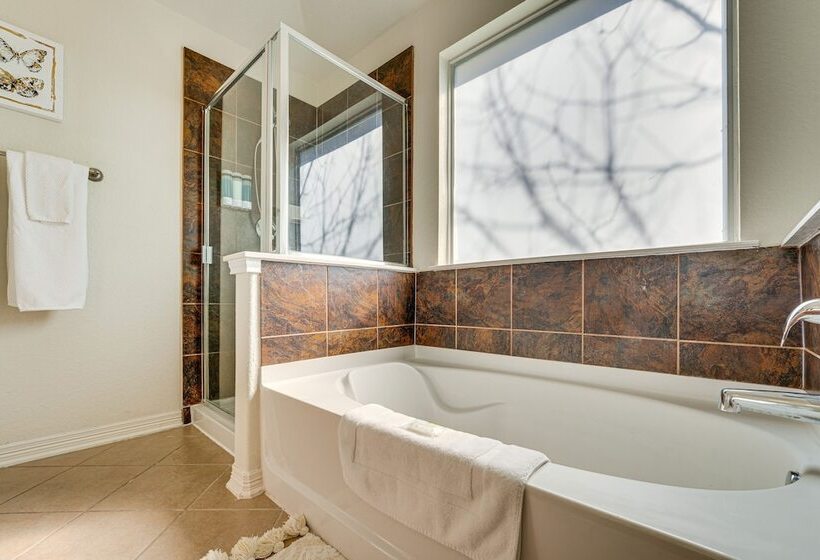 San Antonio Home W/ Game Room, 9 Mi To Seaworld!