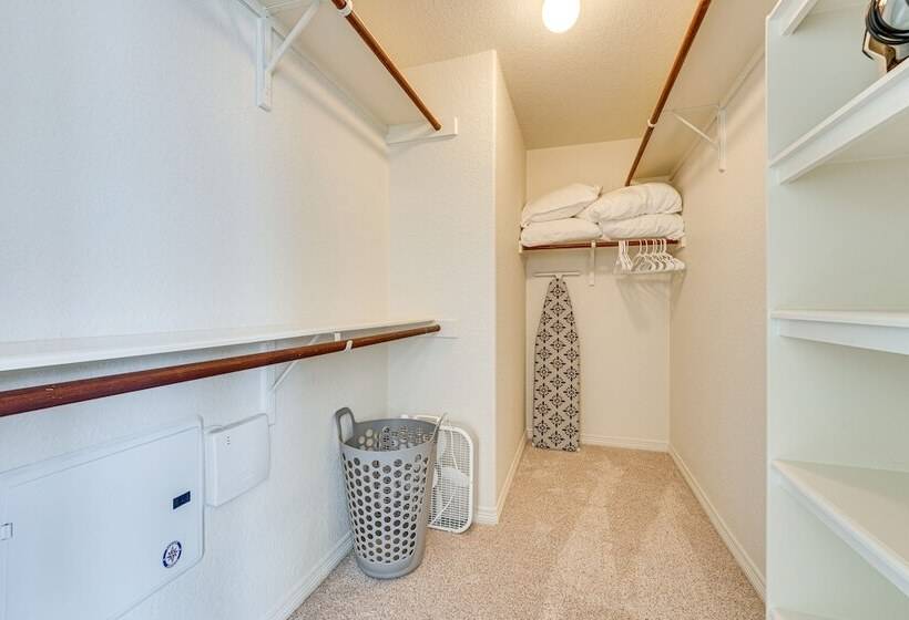 San Antonio Home W/ Game Room, 9 Mi To Seaworld!