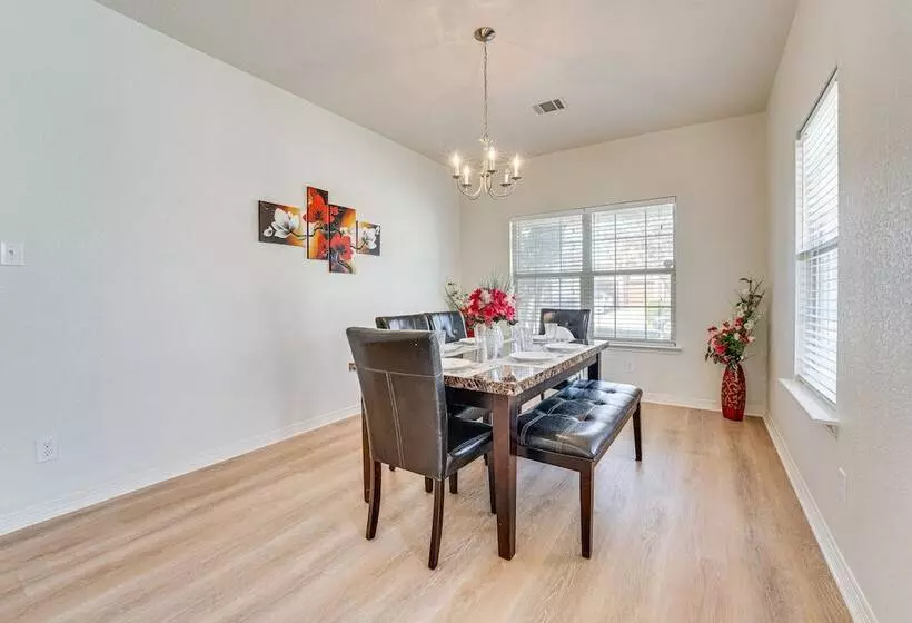 San Antonio Home W/ Game Room, 9 Mi To Seaworld!