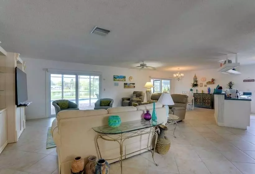 Pool, Lake & Sunset Views: Home In Sarasota