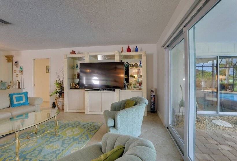 Pool, Lake & Sunset Views: Home In Sarasota