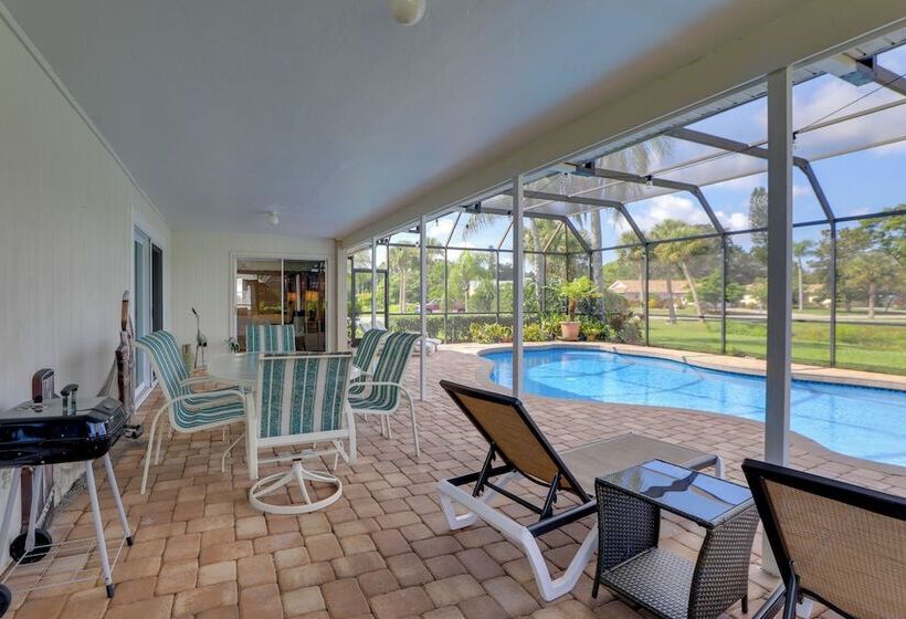 Pool, Lake & Sunset Views: Home In Sarasota