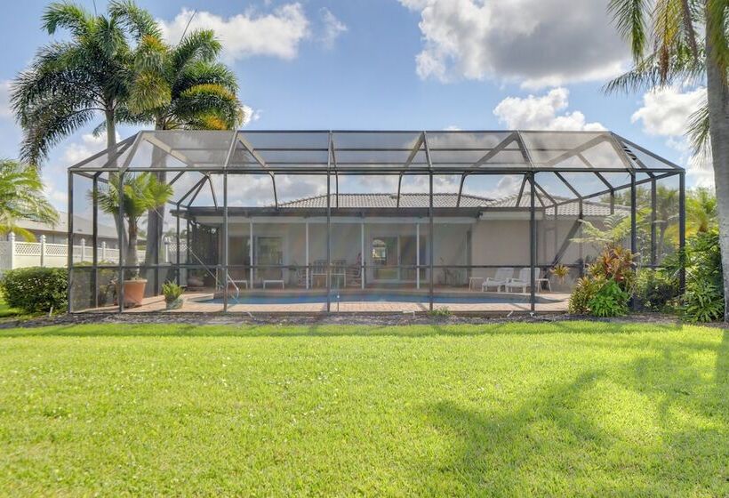 Pool, Lake & Sunset Views: Home In Sarasota