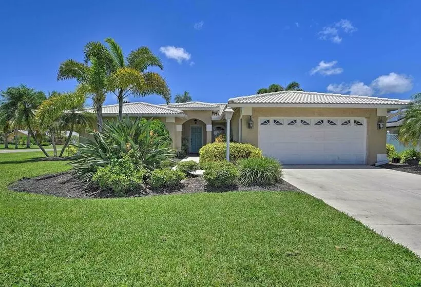 Pool, Lake & Sunset Views: Home In Sarasota