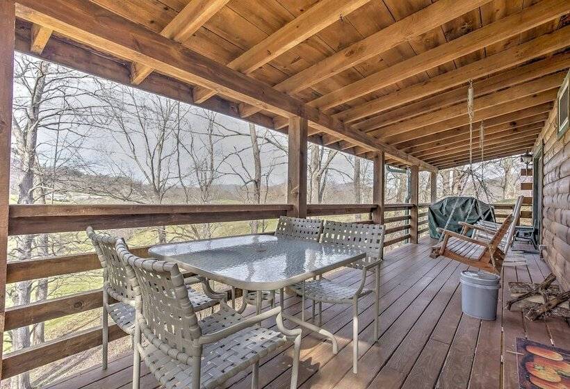 Serene Cabin In The Smokies W/ 2 Decks & Hot Tub!