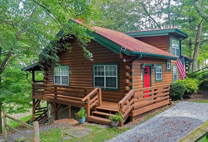 Serene Cabin In The Smokies W/ 2 Decks & Hot Tub!