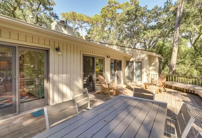Spacious Kiawah Island Home W/ Deck, Walk To Beach