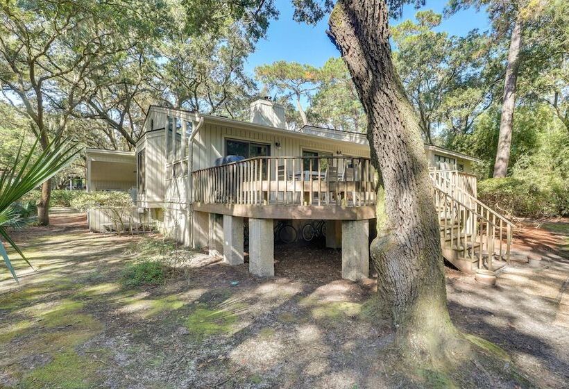 Spacious Kiawah Island Home W/ Deck, Walk To Beach