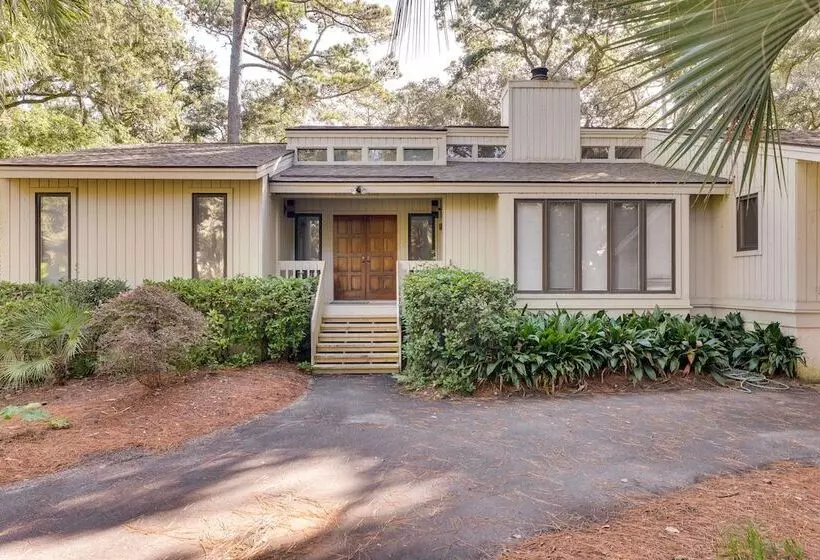 Spacious Kiawah Island Home W/ Deck, Walk To Beach