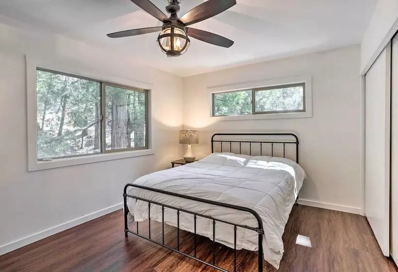 Spacious Lake Arrowhead Cabin W/ Jacuzzi Spa!