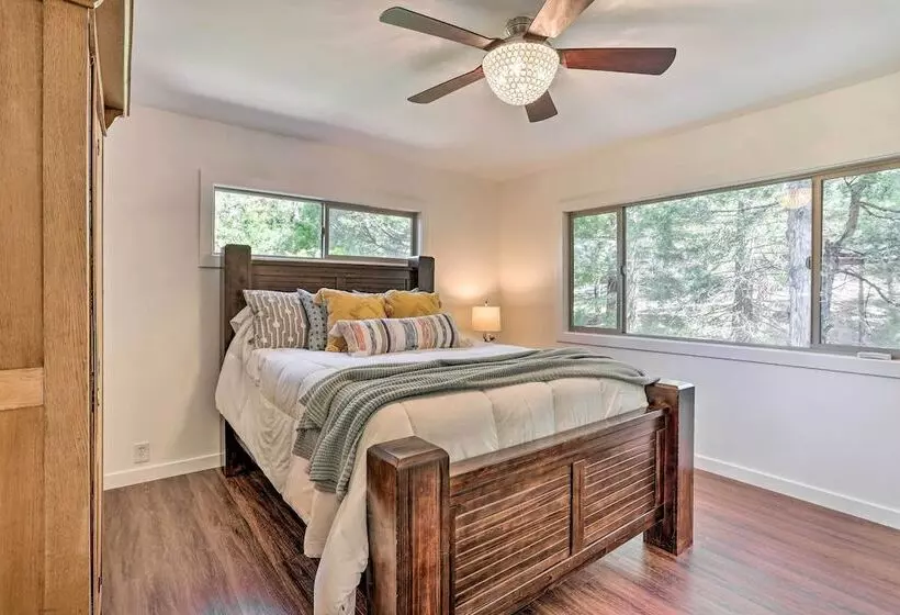 Spacious Lake Arrowhead Cabin W/ Jacuzzi Spa!