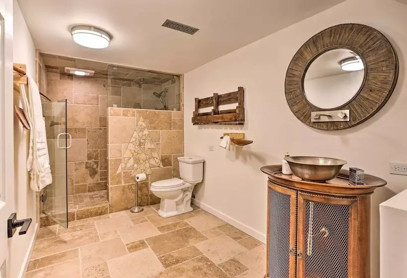 Spacious Lake Arrowhead Cabin W/ Jacuzzi Spa!