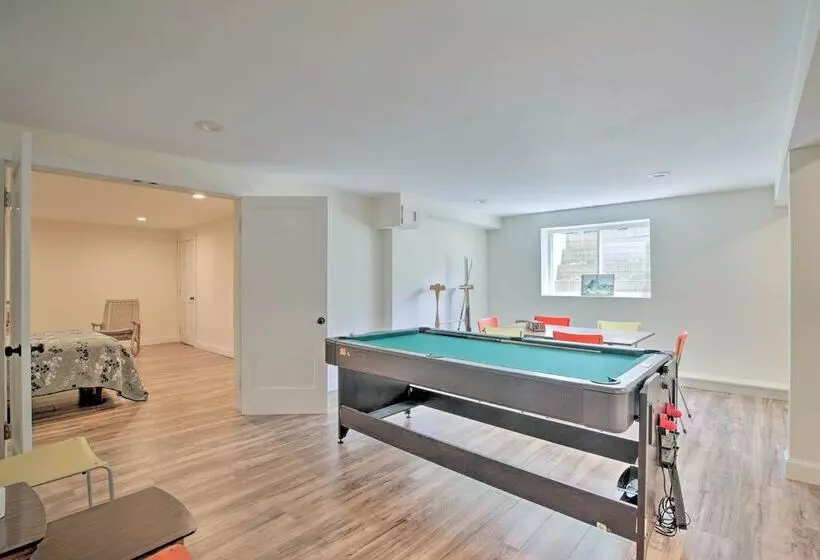 Spacious & Modern Ashley Falls Home On 1 Acre